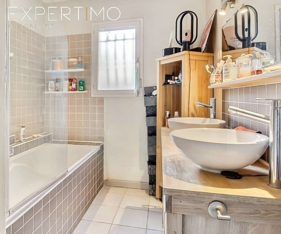 Pourrières : Maison T5 de Plain-Pied avec Piscine et Grand Jardin au Calme - photo 13
