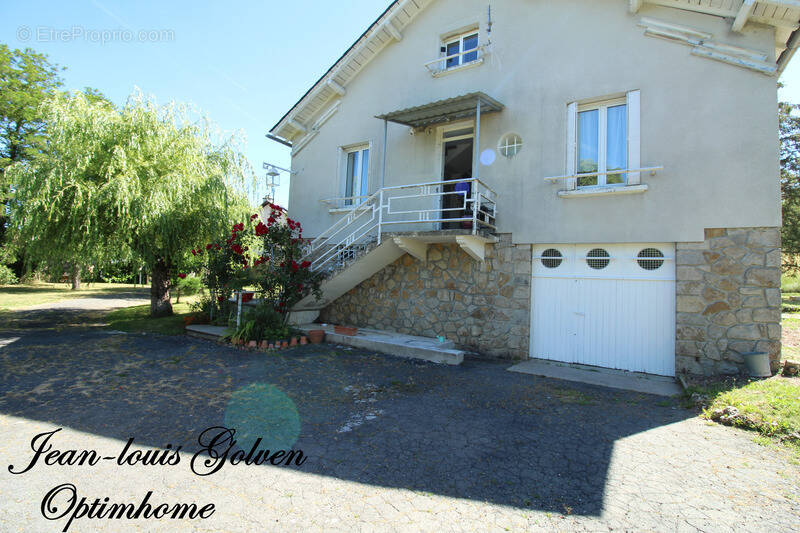 Maison à SEVERAC-LE-CHATEAU