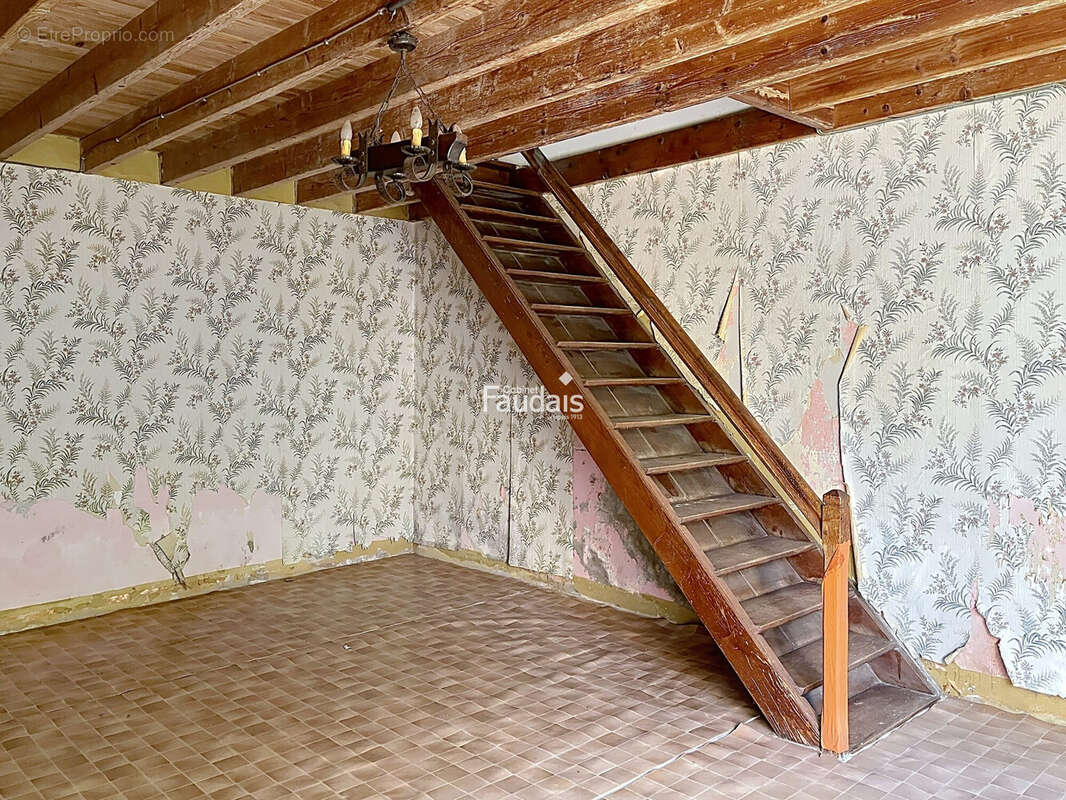 Maison 115 m² à Saint-Patrice-De-Claids  - photo 6