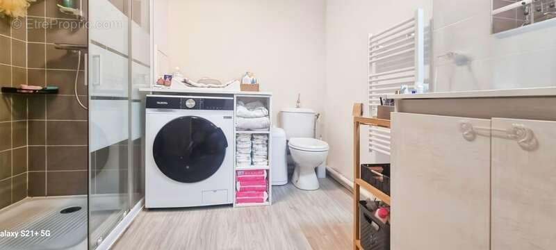 Appartement à CHANTELOUP-LES-VIGNES