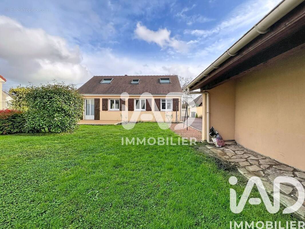 Photo 1 - Maison à TOURNAN-EN-BRIE