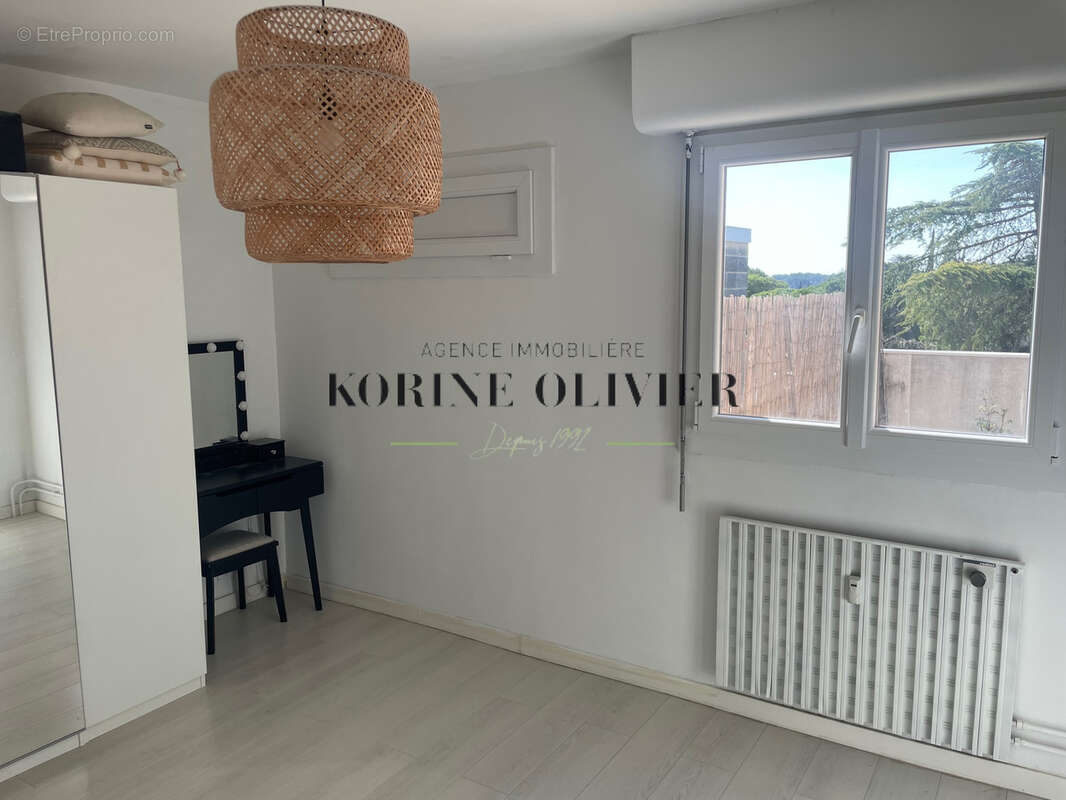 Appartement à VENELLES