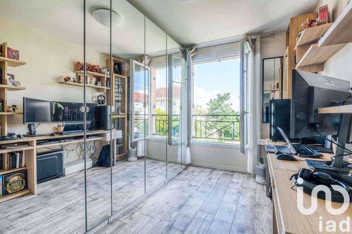 Photo 7 - Appartement à MAGNY-LE-HONGRE