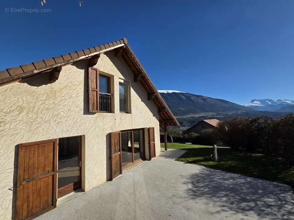 Villa 5 pieces vue sur le lac 160m² sur 3000m² terrain - photo 12