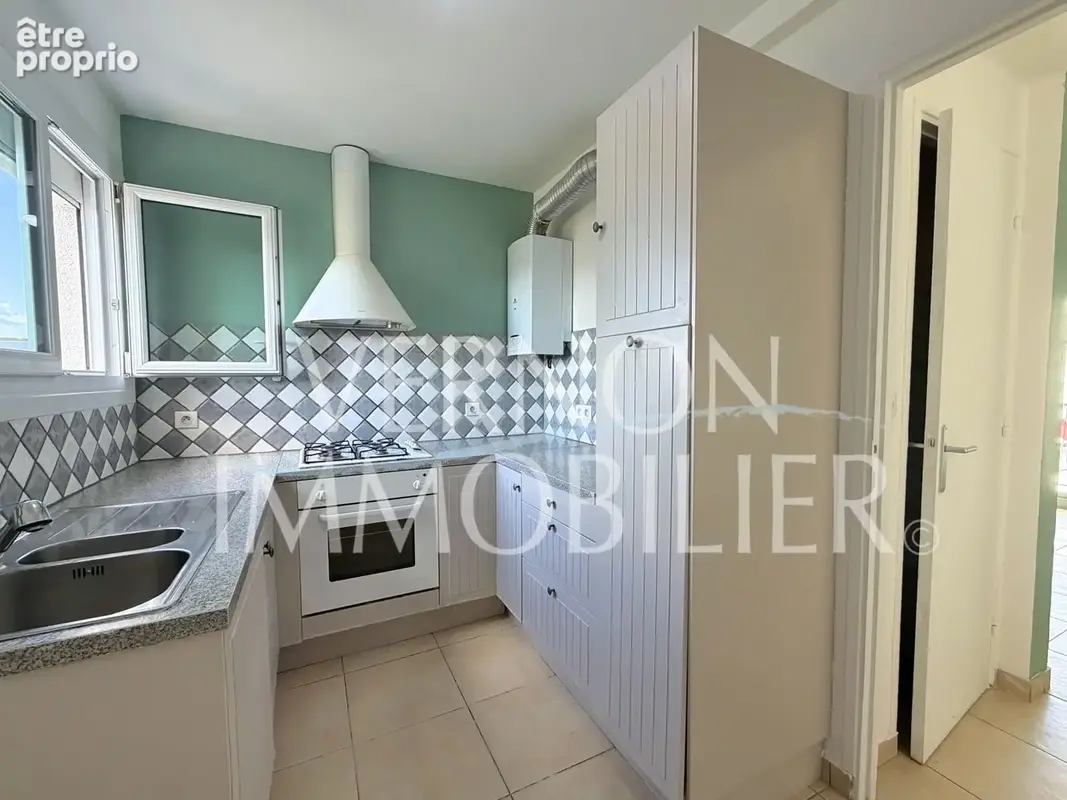 Appartement 3 pièces 52 m² à vendre à Vernon (27200) - photo 2