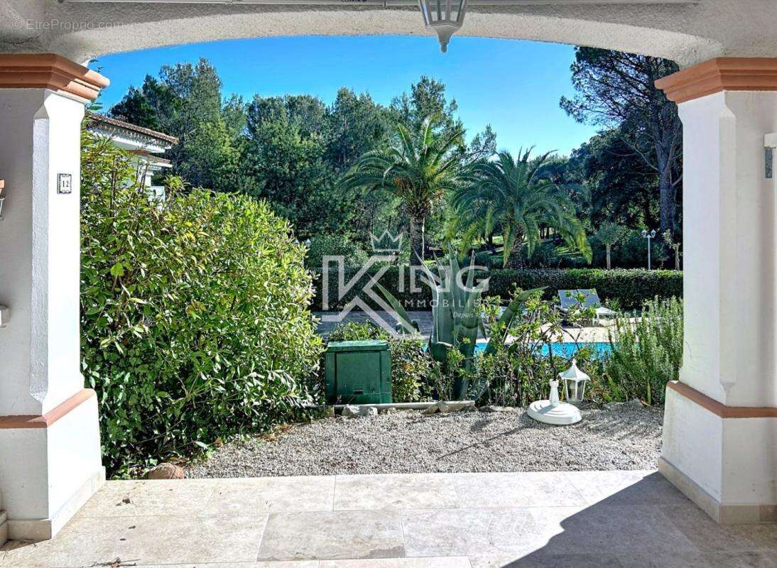 Appartement à SAINT-RAPHAEL