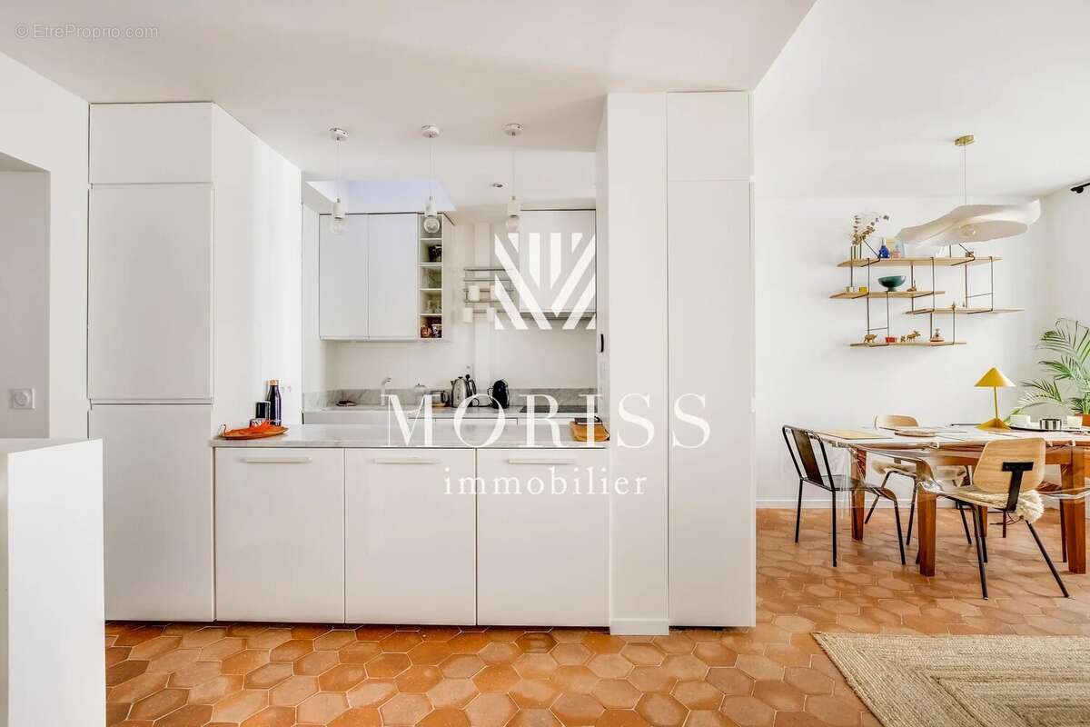 Appartement à PARIS-18E