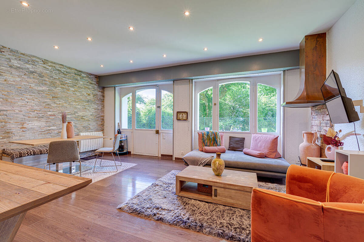 Appartement à EVIAN-LES-BAINS