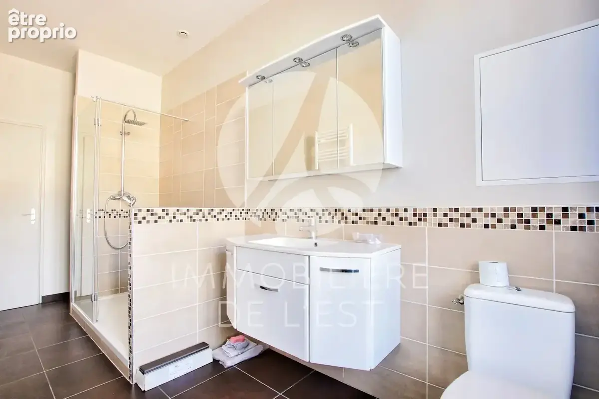 T4 - LYON 7 - 85 m² - photo 9