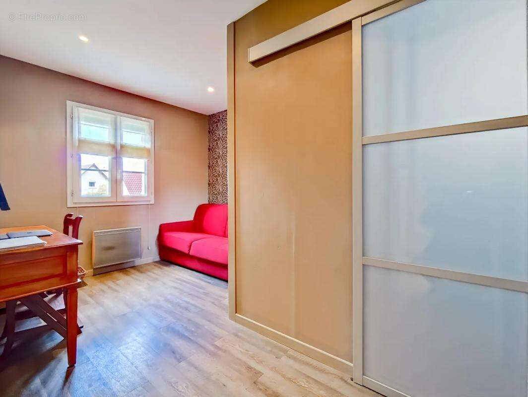 Maison à VERNEUIL-SUR-SEINE