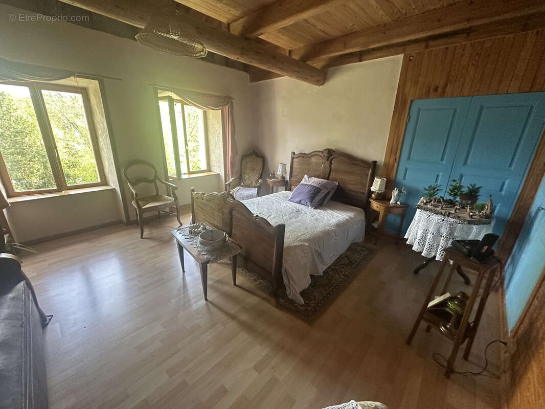 Maison à PRESAILLES