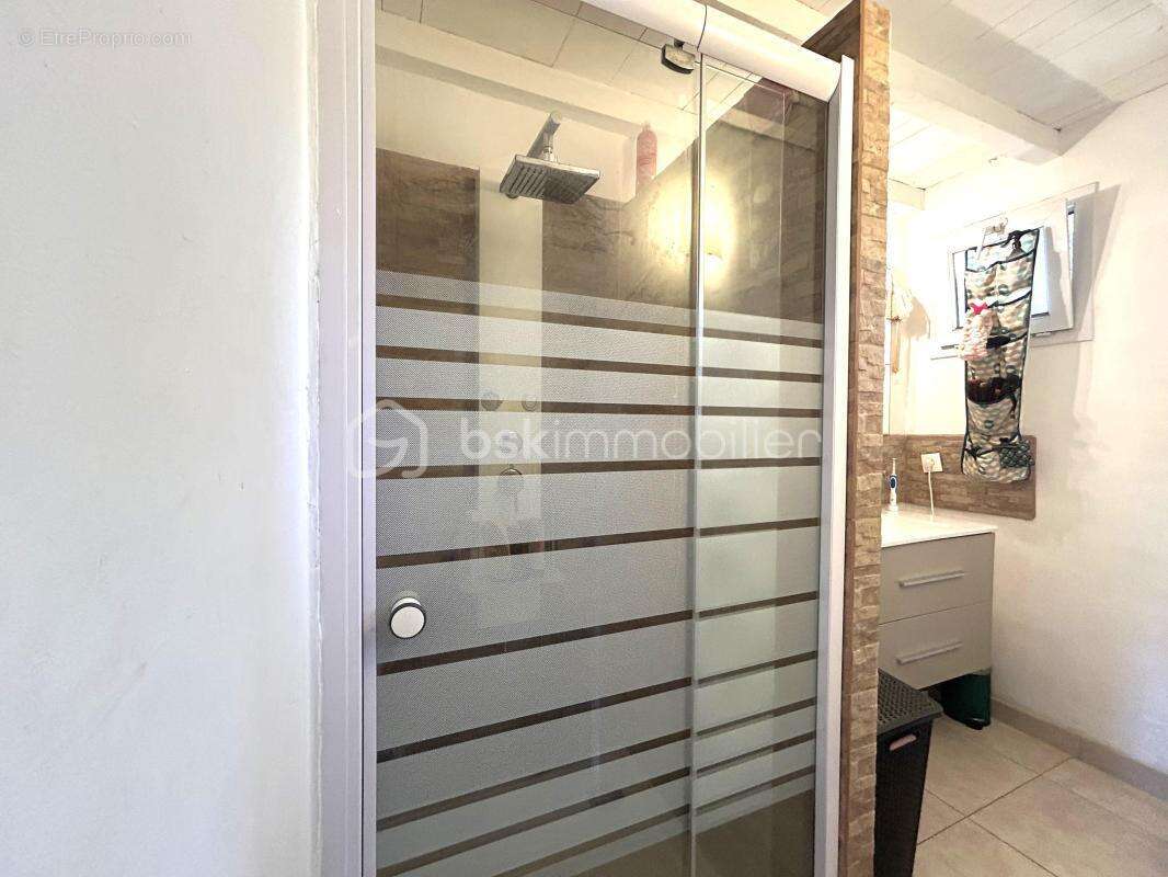 Maison 39 m² à Aureille  - photo 10
