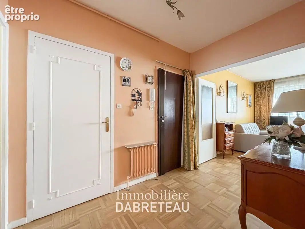 Lyon 6ème - Appartement traversant de 63M2 + grenier + parking - photo 14