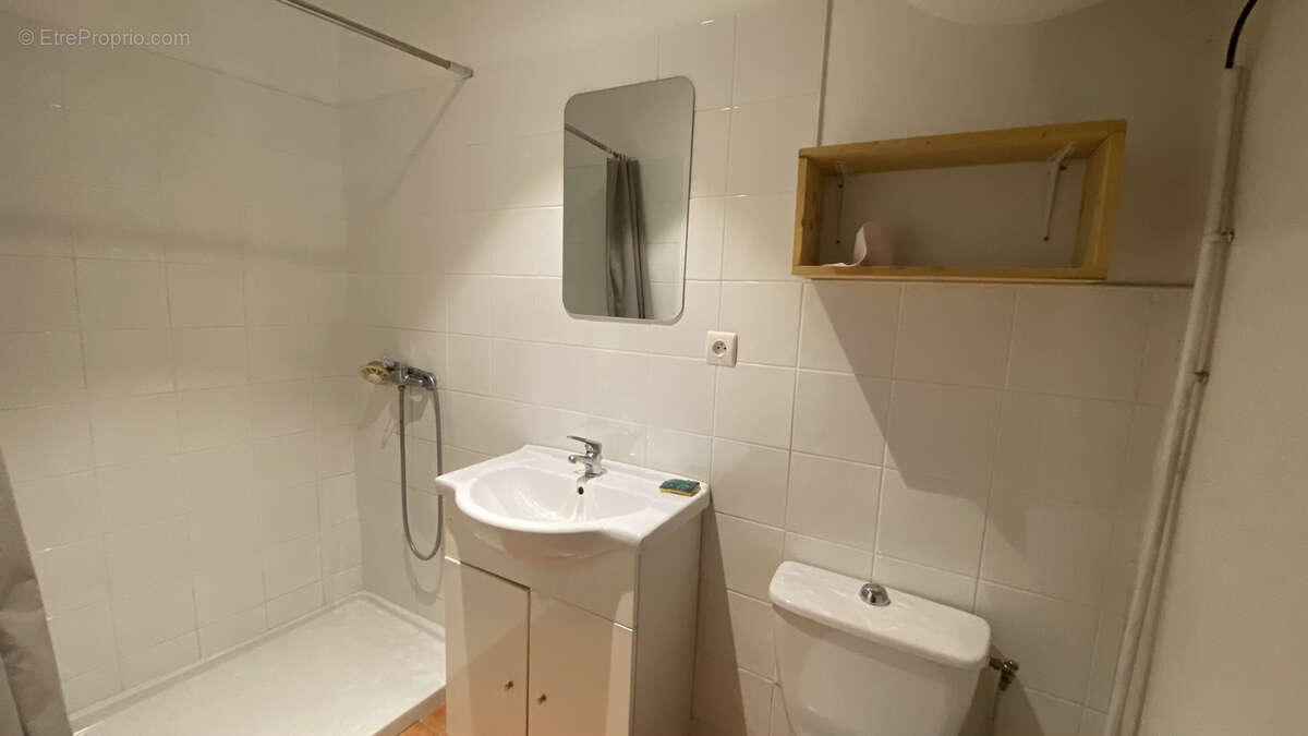 A vendre maison de village de 78 m2 avec balcon et terrasse à Caunes-Minervois - photo 8