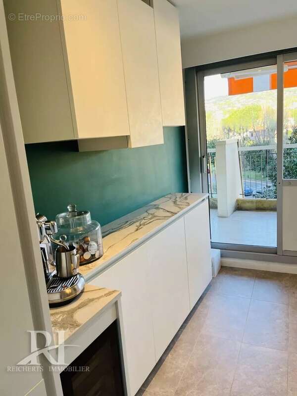 Appartement à MANDELIEU-LA-NAPOULE