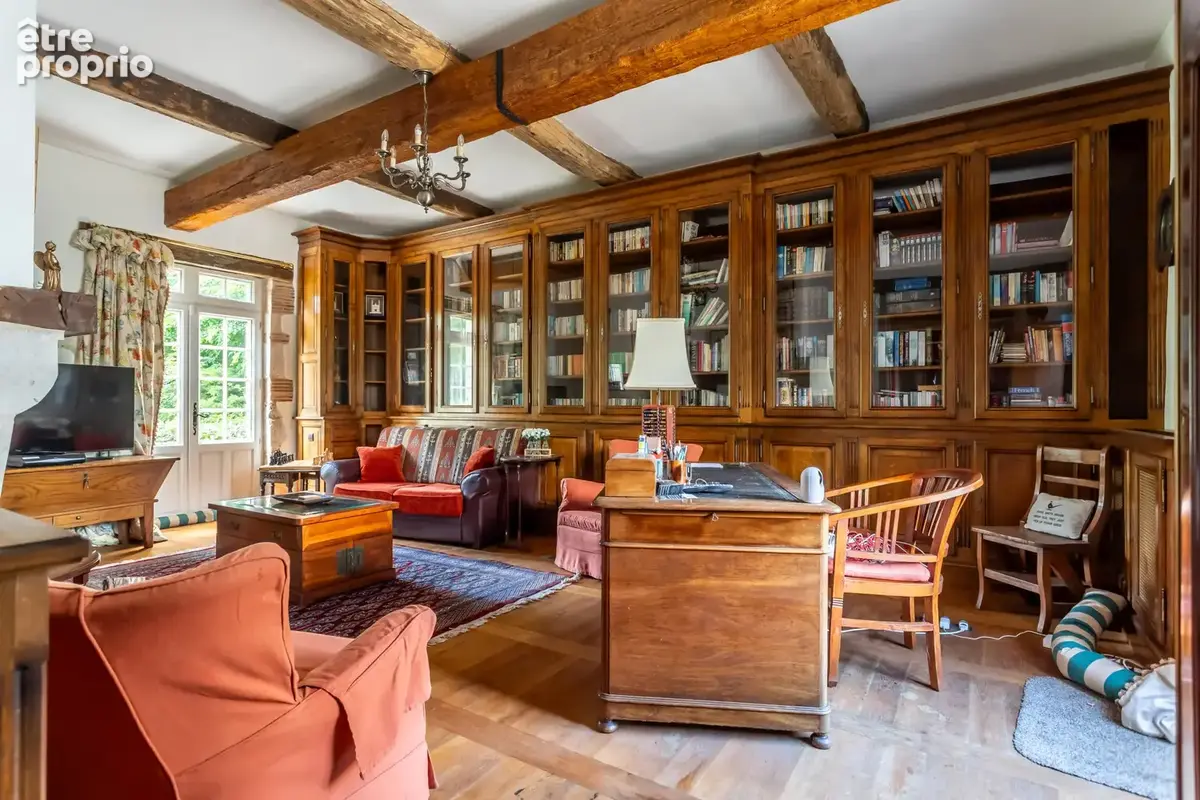 Château avec annexes, piscine, court de tennis et garages - photo 48