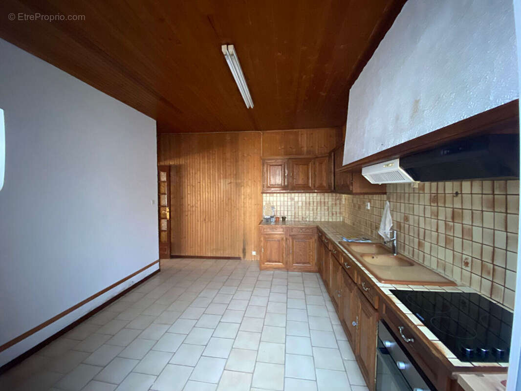 Maison à SAINT-QUENTIN