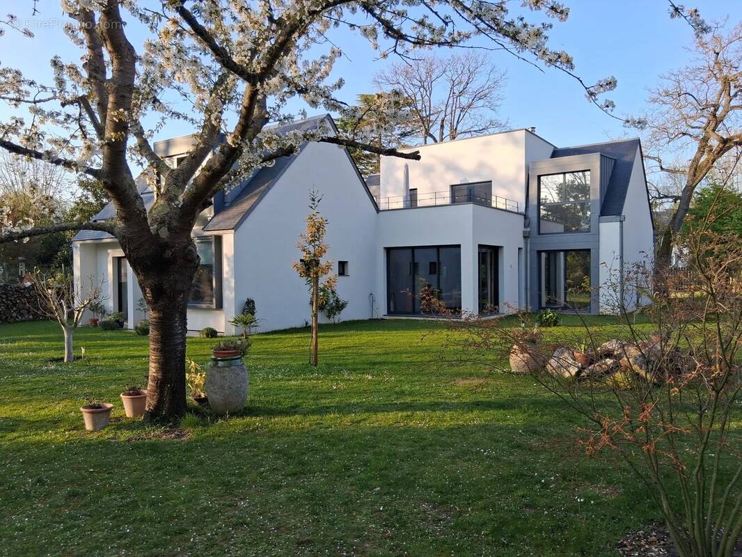 Maison à LE VESINET