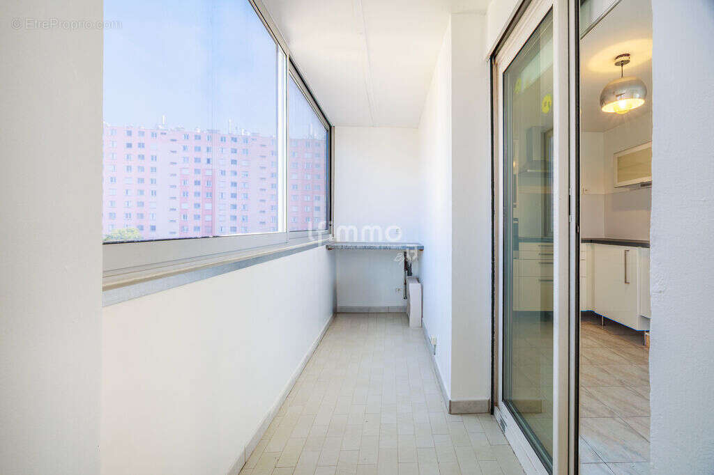 Appartement à MARSEILLE-15E