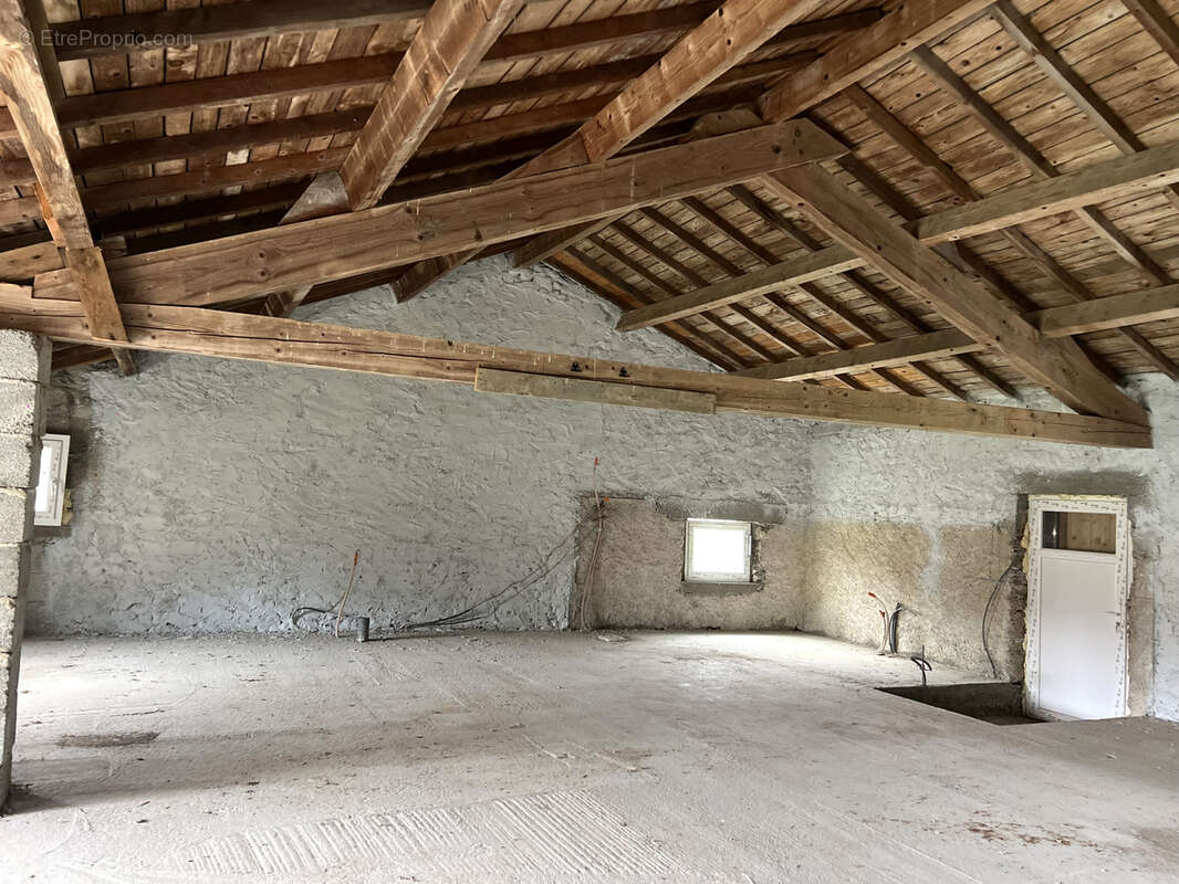 Maison à ALLEGRE