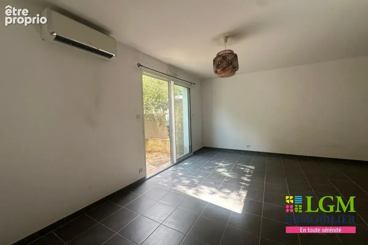 NÎMES - Maison mitoyenne avec jardinet Castanet - photo 9