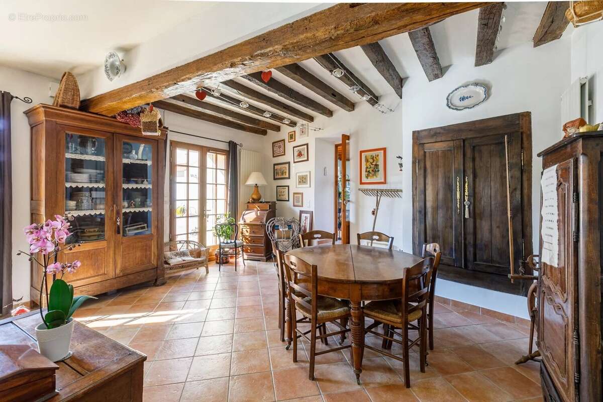 Maison à BOUAFLE