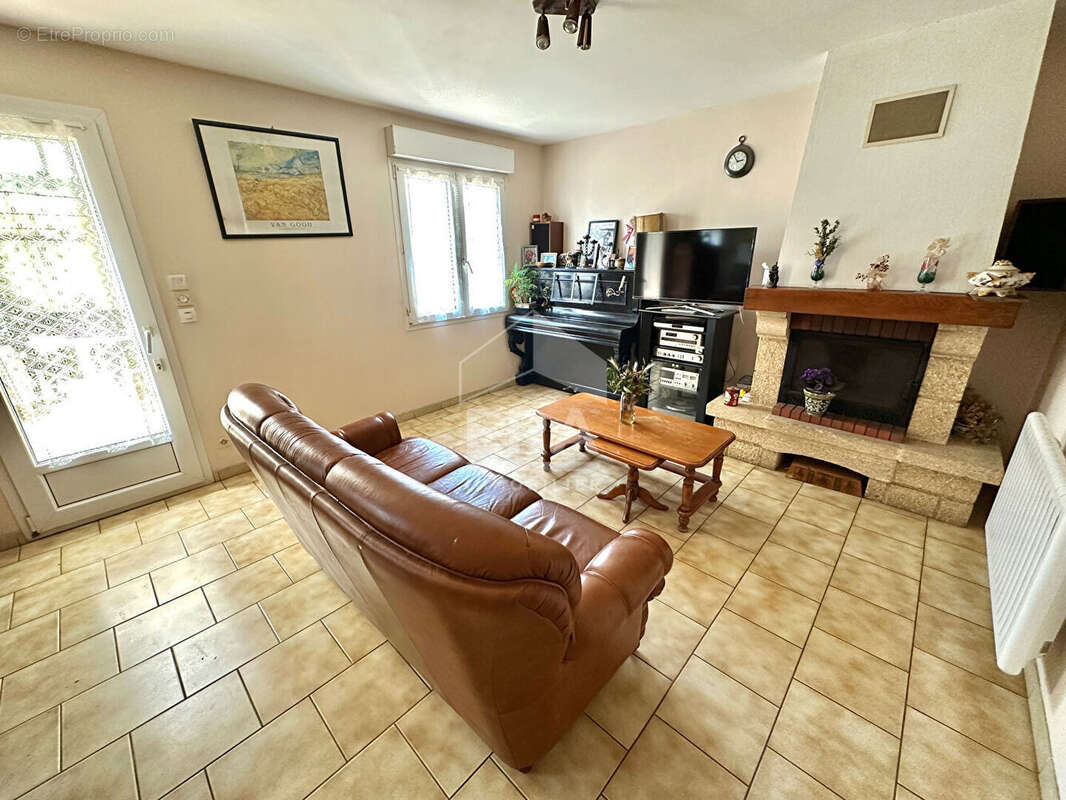 Maison à SAINT-PIERRE-DES-CORPS