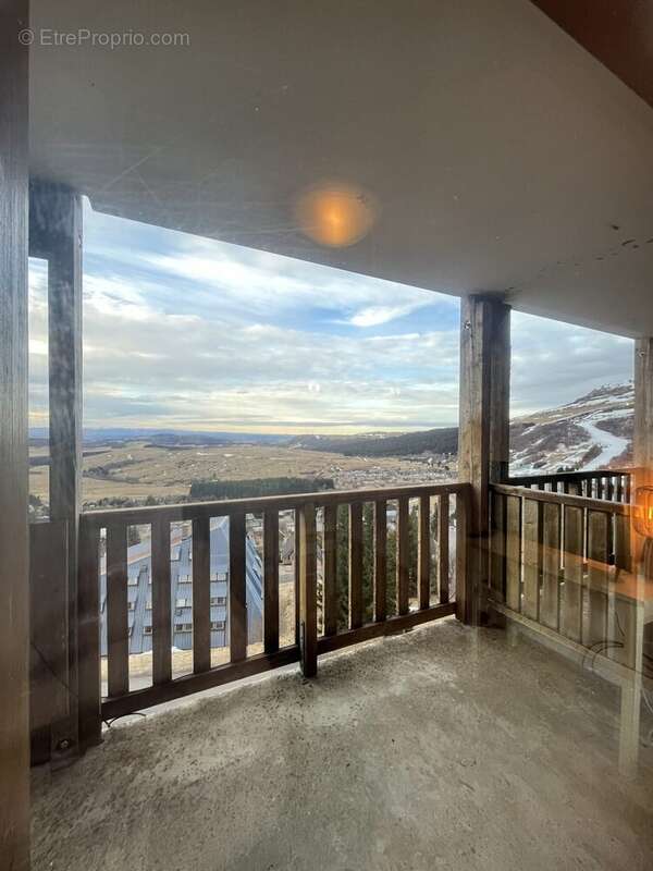 Appartement à BESSE-ET-SAINT-ANASTAISE