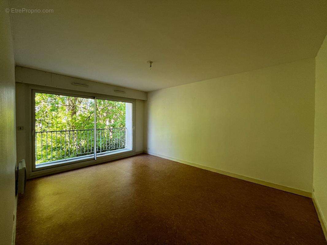 Appartement à SAINT-SYLVAIN-D'ANJOU