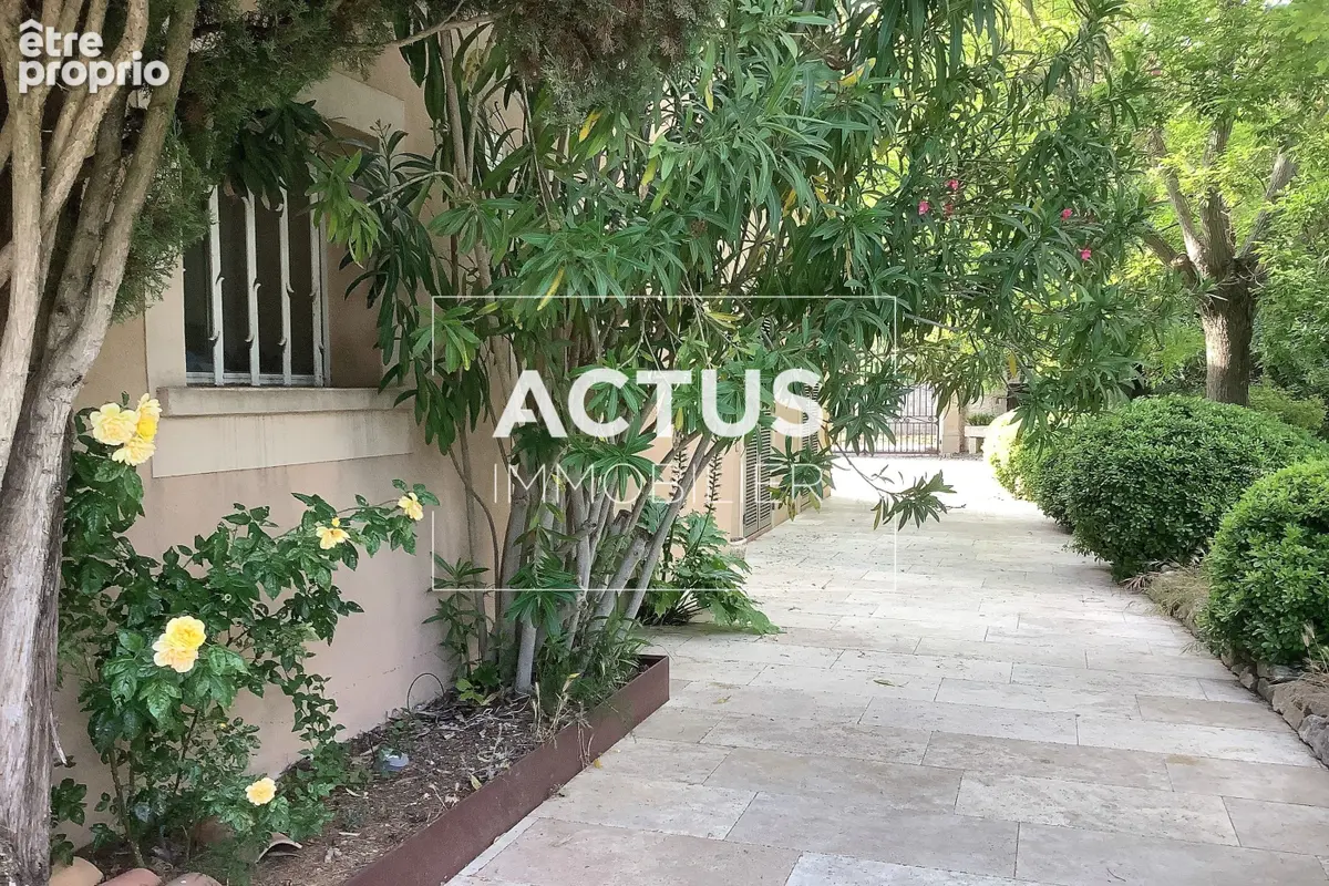 Maison 7 pièces 210 m² à vendre à Martigues (13500) - photo 9
