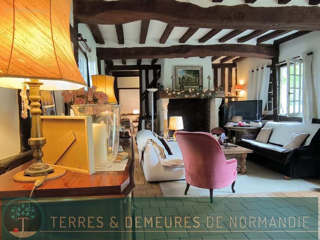 Vallée de Seine, village typique normand, propriété de caractère, au calme, jardin arboré. - photo 4