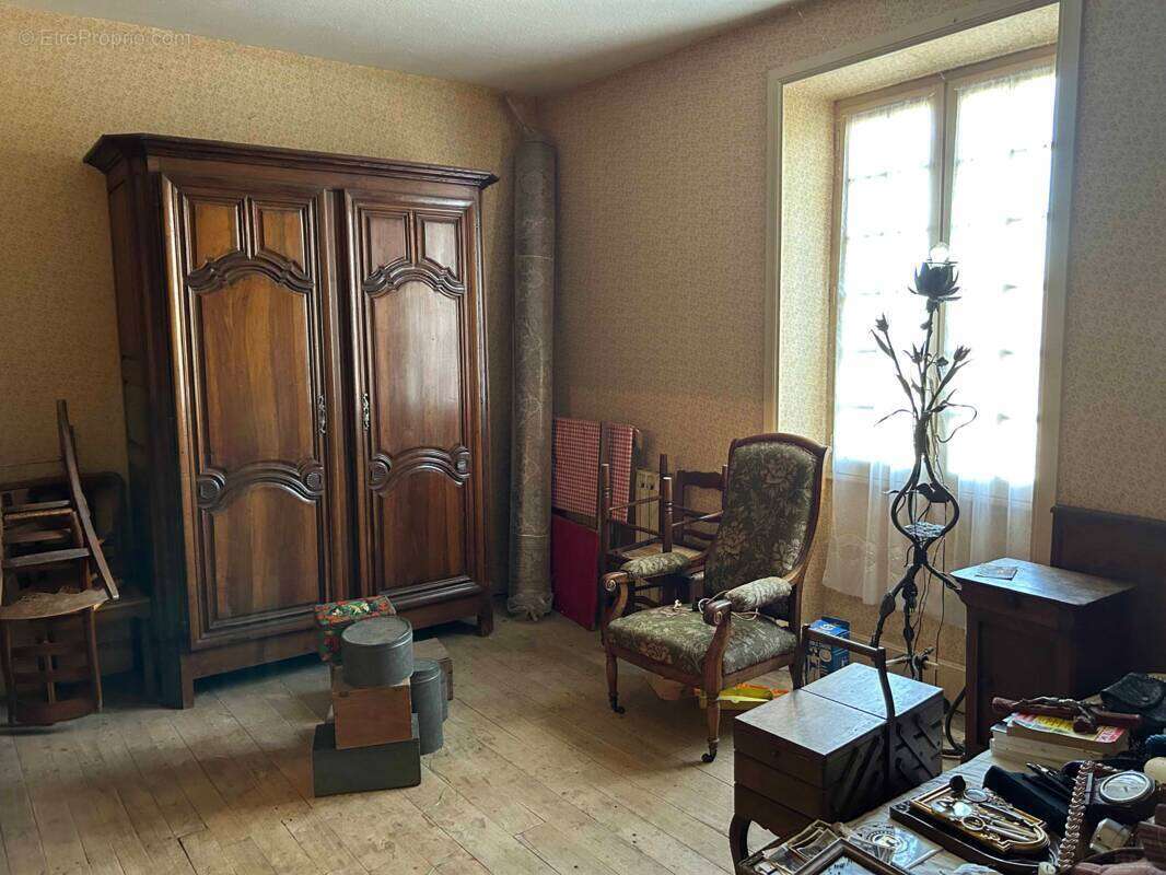 Maison ancienne avec son petit jardin - photo 4
