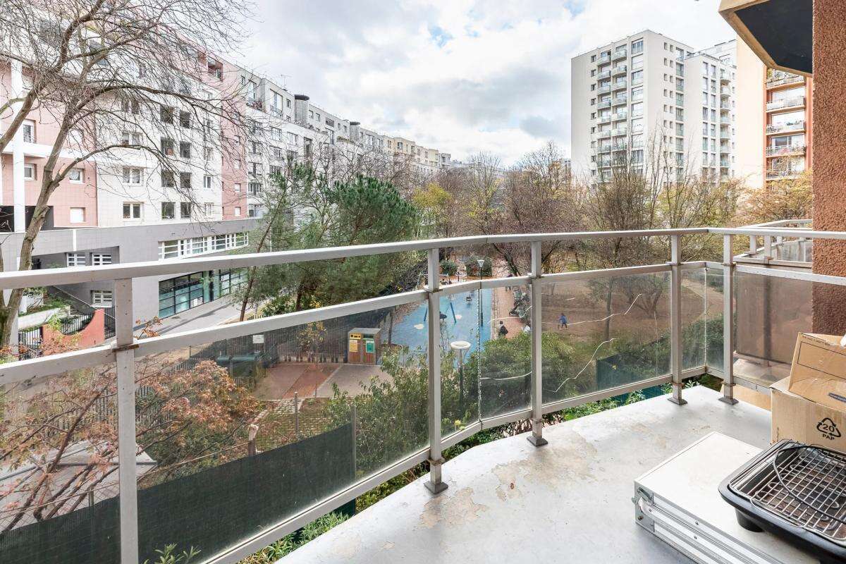 Appartement à PARIS-19E