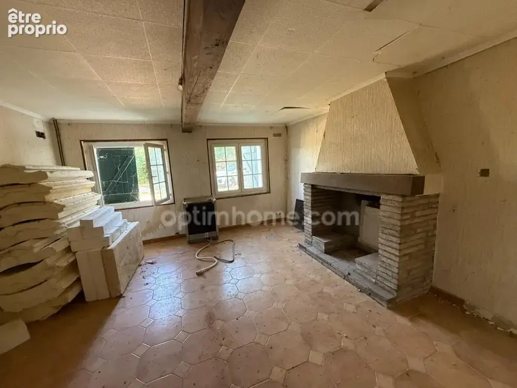Maison, ferme à rénover, piscine, terrain de 1 900 m² - photo 17
