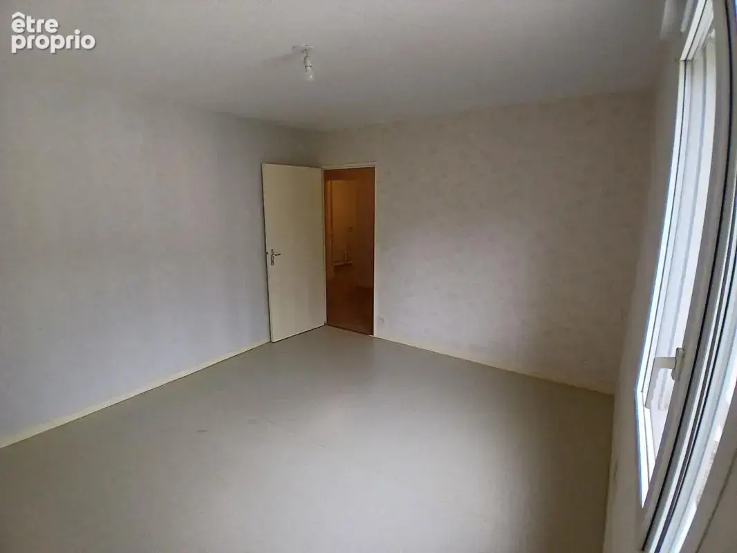 Appartement T4 Gazonfier dans résidence calme - photo 12