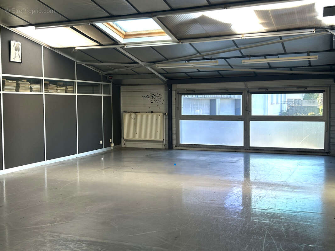 Commerce à LA GAUBRETIERE