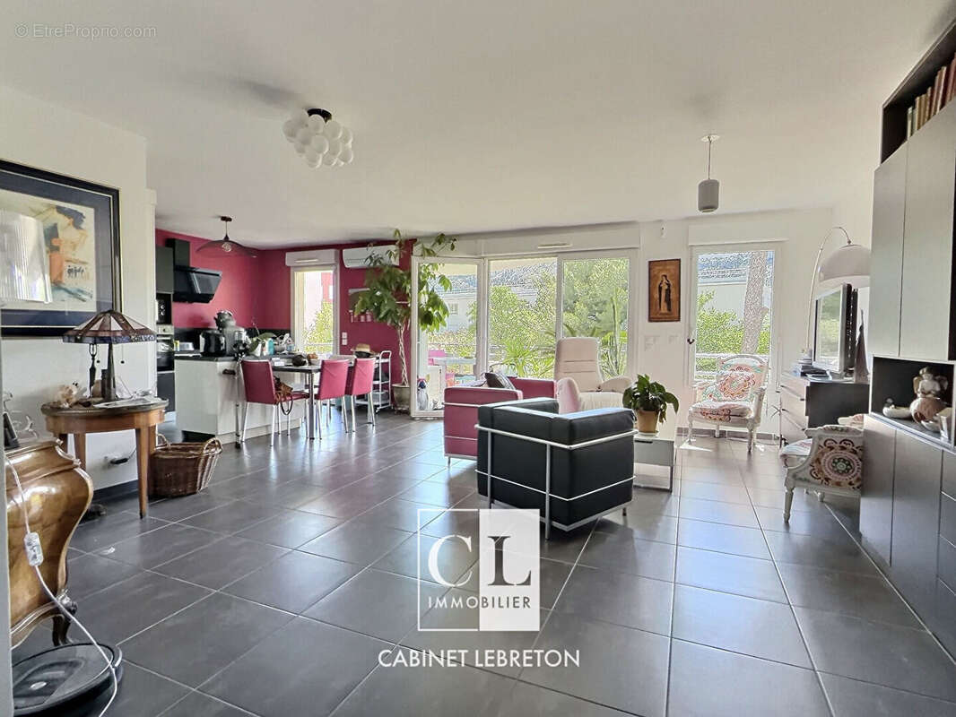 Appartement à MARSEILLE-9E