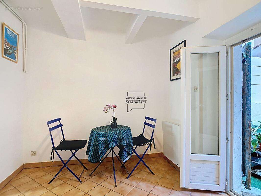Appartement à MARSEILLE-1E