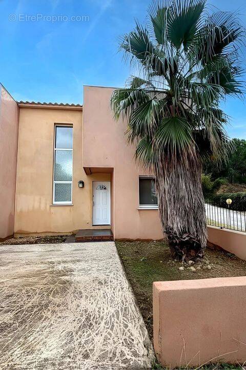 Maison à BEAUVOISIN