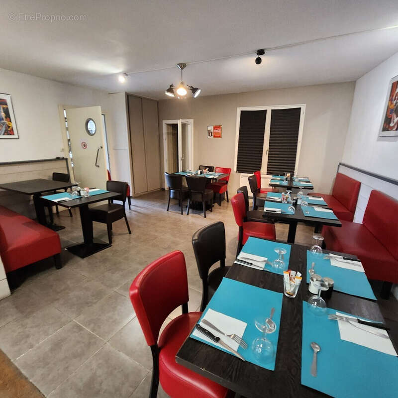 ? À VENDRE - Fonds de commerce Bar/Restaurant 4 - Commerce à SAINT-FELIX