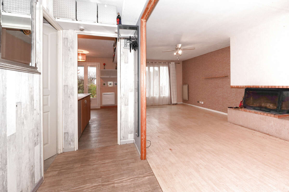 Maison à PONT-DU-CHATEAU