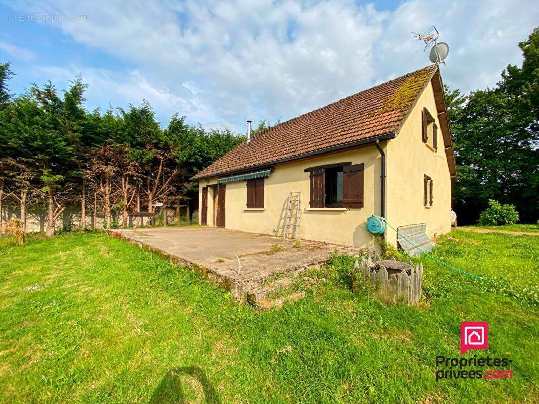 Maison à PRECY-SOUS-THIL