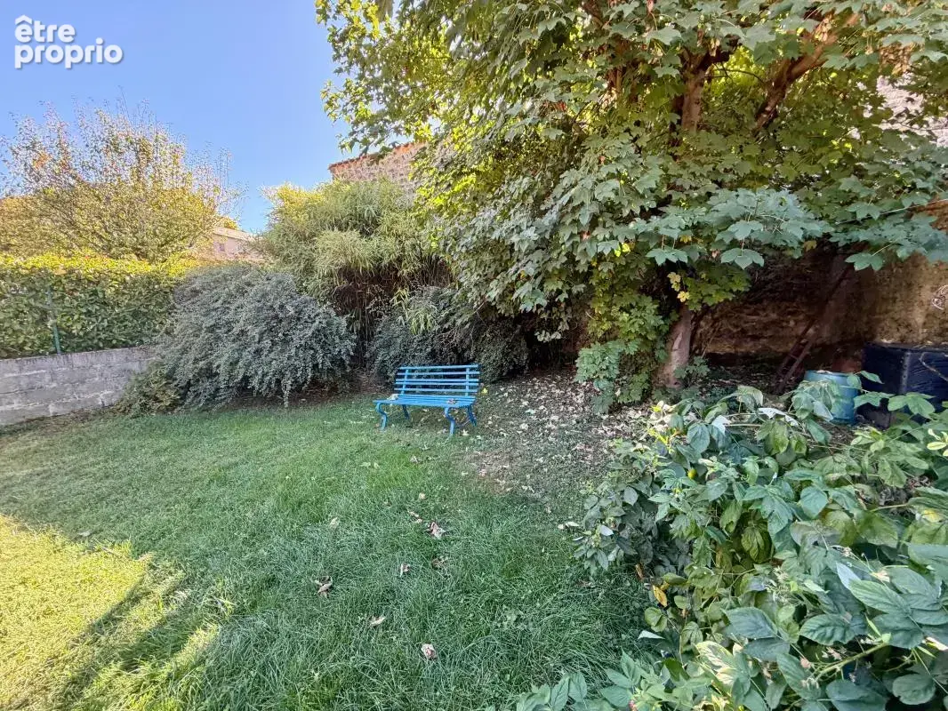Maison en pierre au cœur de Sainte-Alvère – Idéale en résidence secondaire ou pour un investissement locatif - photo 3
