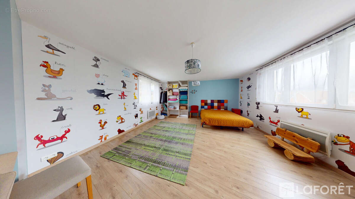 Maison à MAILLY-CHAMPAGNE