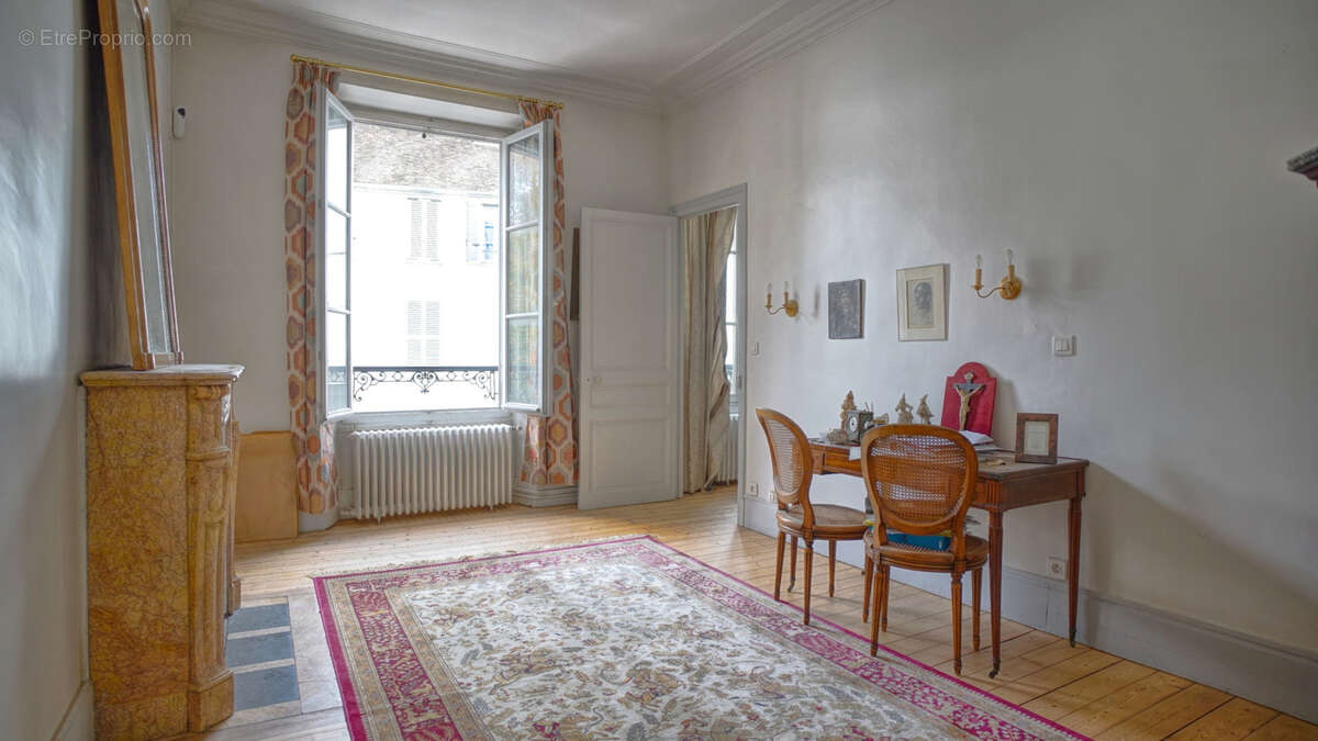 Appartement à FONTAINEBLEAU