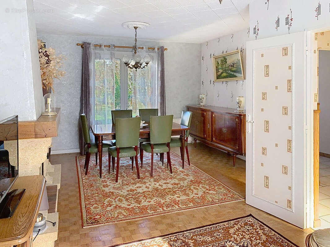 Maison à VILLENAVE-D&#039;ORNON