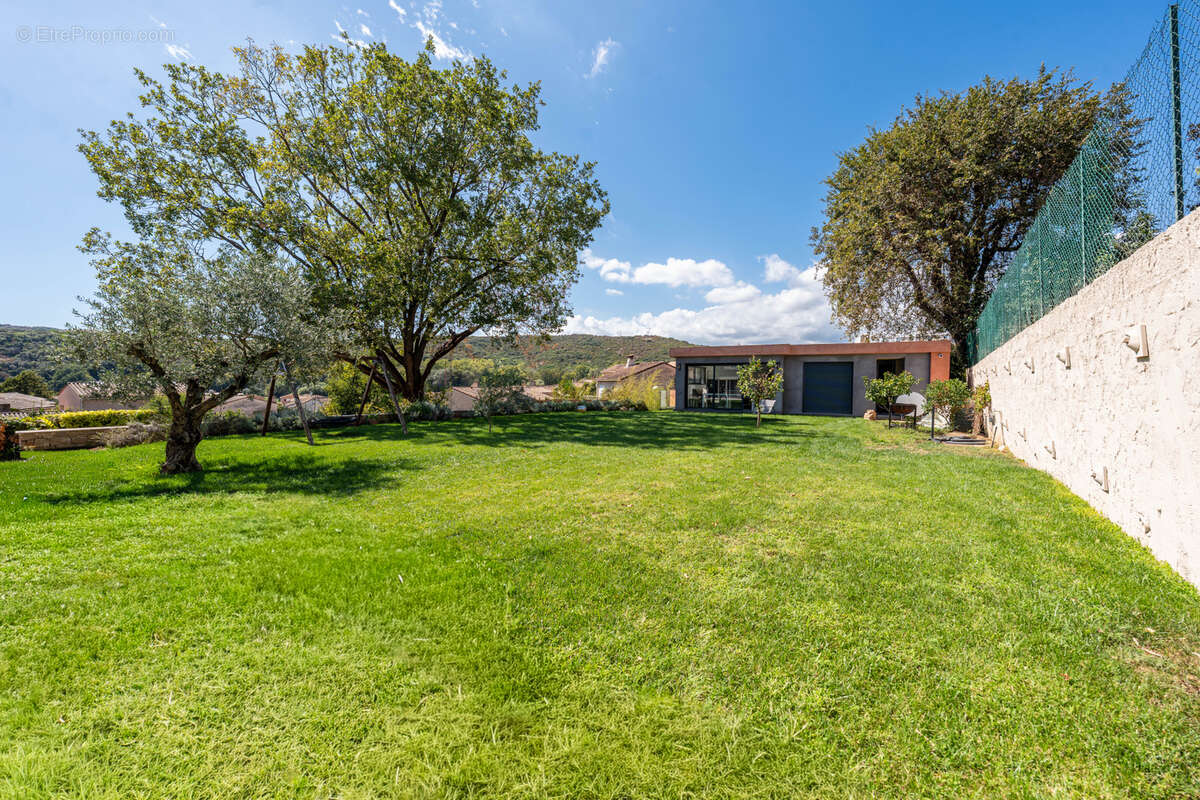Maison à VILLENEUVE-LOUBET