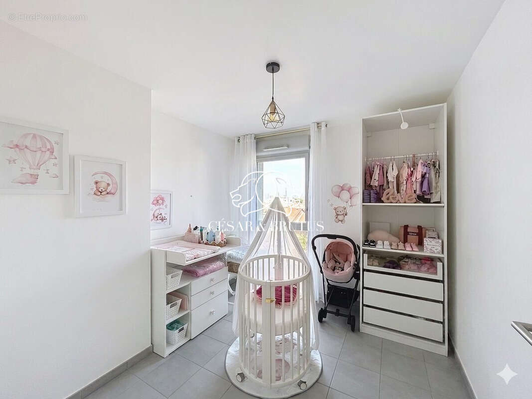Appartement 55 m² à Venissieux  - photo 7