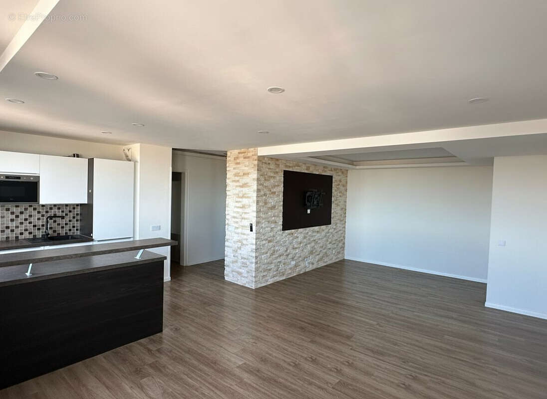 Appartement à LA MADELEINE