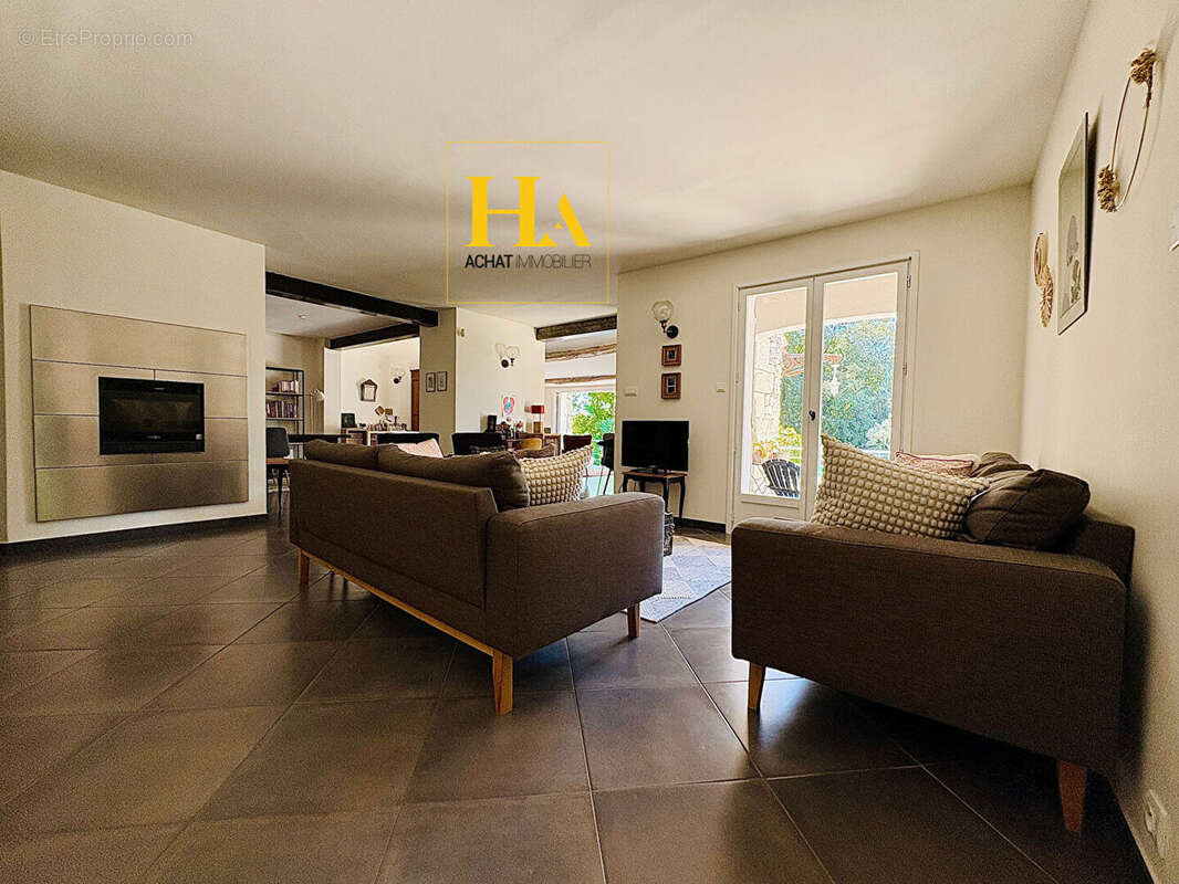 Villa 7 pièces avec piscine - Saint-Restitut - Drôme Provençale - photo 6